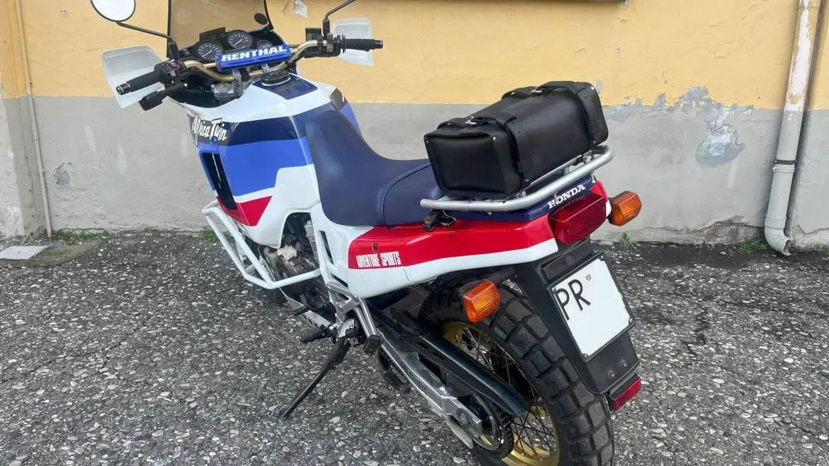 Honda Africa Twin XRV 650  (7)