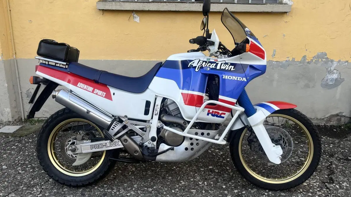 Honda Africa Twin XRV 650  (12)