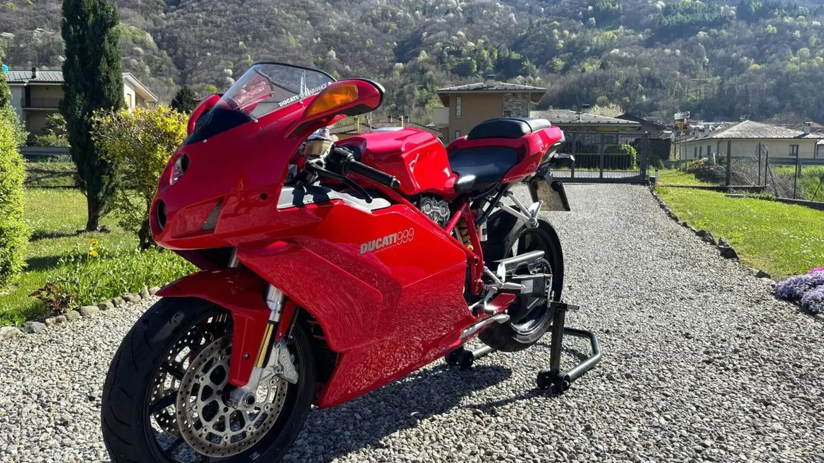 Ducati 999 (2005 - 06)  (2)