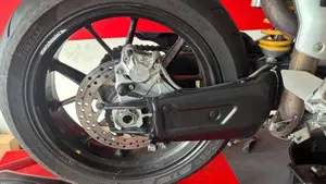 Ducati 999 (2005 - 06)  (8)