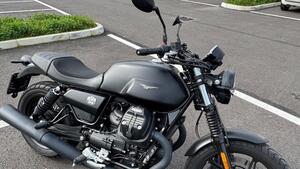 Moto Guzzi V7 850 Stone Special Abs (2021) 