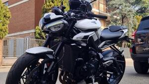 Triumph Street Triple 765 R (2023 - 26) 