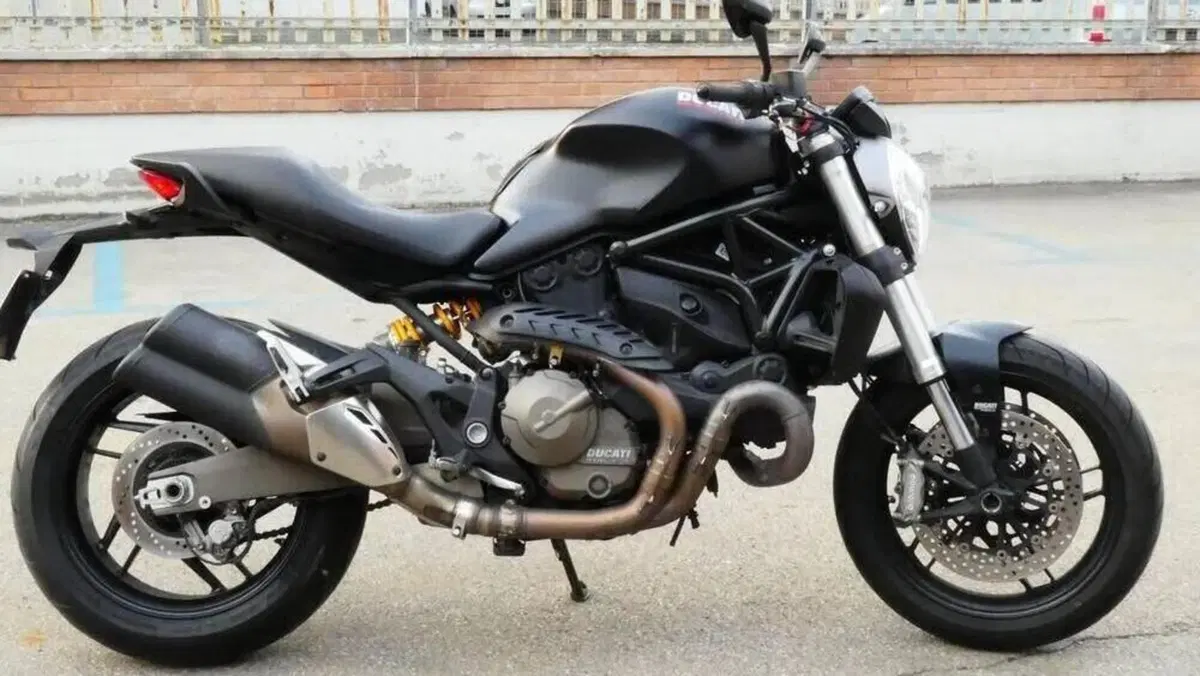 Ducati Monster 821 Dark ABS (2014 - 16)  (2)