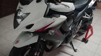 Suzuki GSX 650 F (2007 - 15) usata