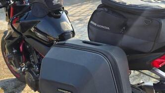 Honda CB 750 Hornet (2023 - 24) usata