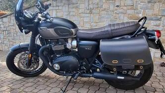 Triumph Bonneville T120 Black (2021 - 25) usata