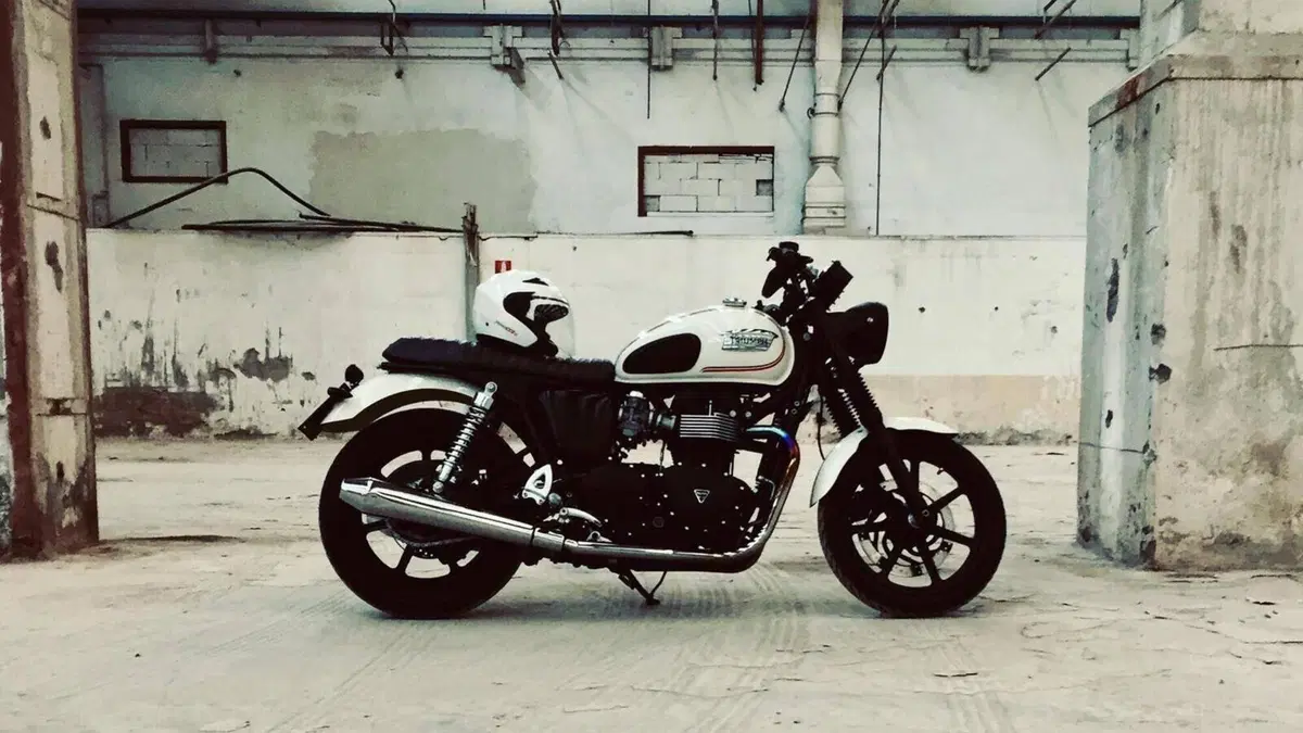 Triumph Bonneville SE (2009 - 13) 