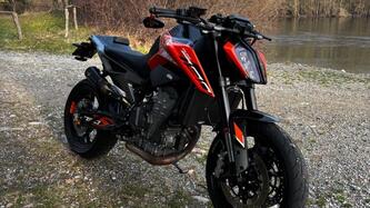 KTM 790 Duke L (2023 - 24) usata