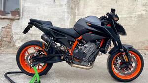 KTM 890 Duke R (2020) 