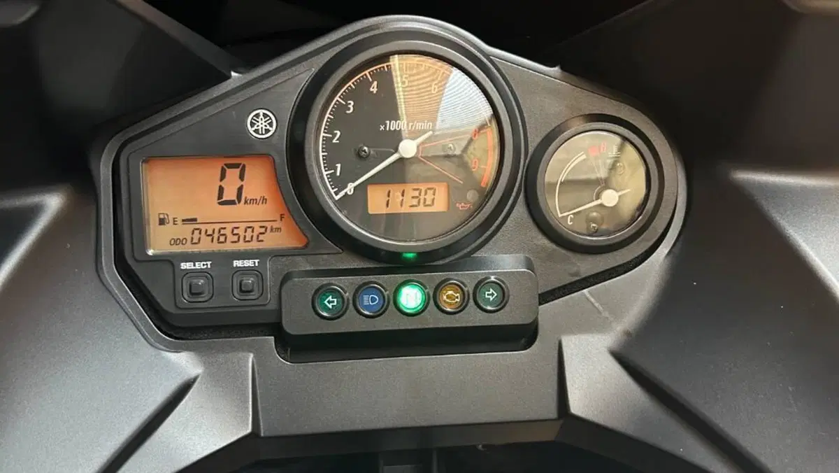 Yamaha TDM 900 (2002 - 14)  (3)
