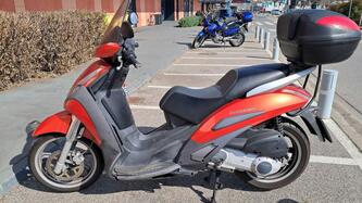 Peugeot Geopolis 250 usata