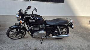 Triumph Bonneville SE (2009 - 13) 