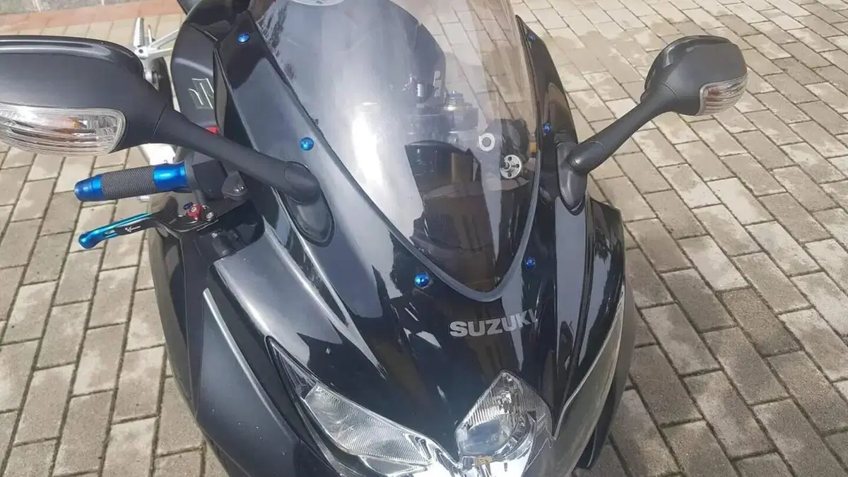 Suzuki GSX R 600 (2008 - 10)  (2)