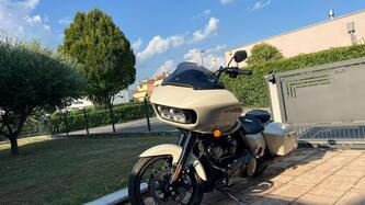 Harley-Davidson Road Glide ST (2022 - 23) usata