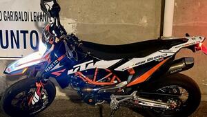 KTM 690 SMC R (2021 - 22) 