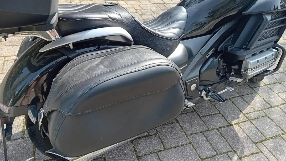 Honda GL 1800 F6C ABS (2014 - 16)  (5)