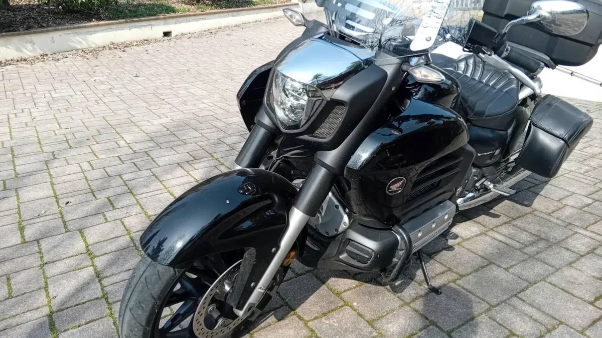 Honda GL 1800 F6C ABS (2014 - 16)  (7)