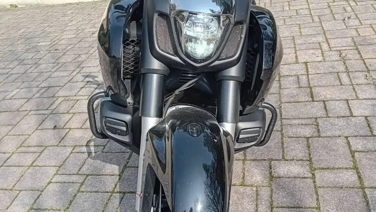 Honda GL 1800 F6C ABS (2014 - 16)  (10)