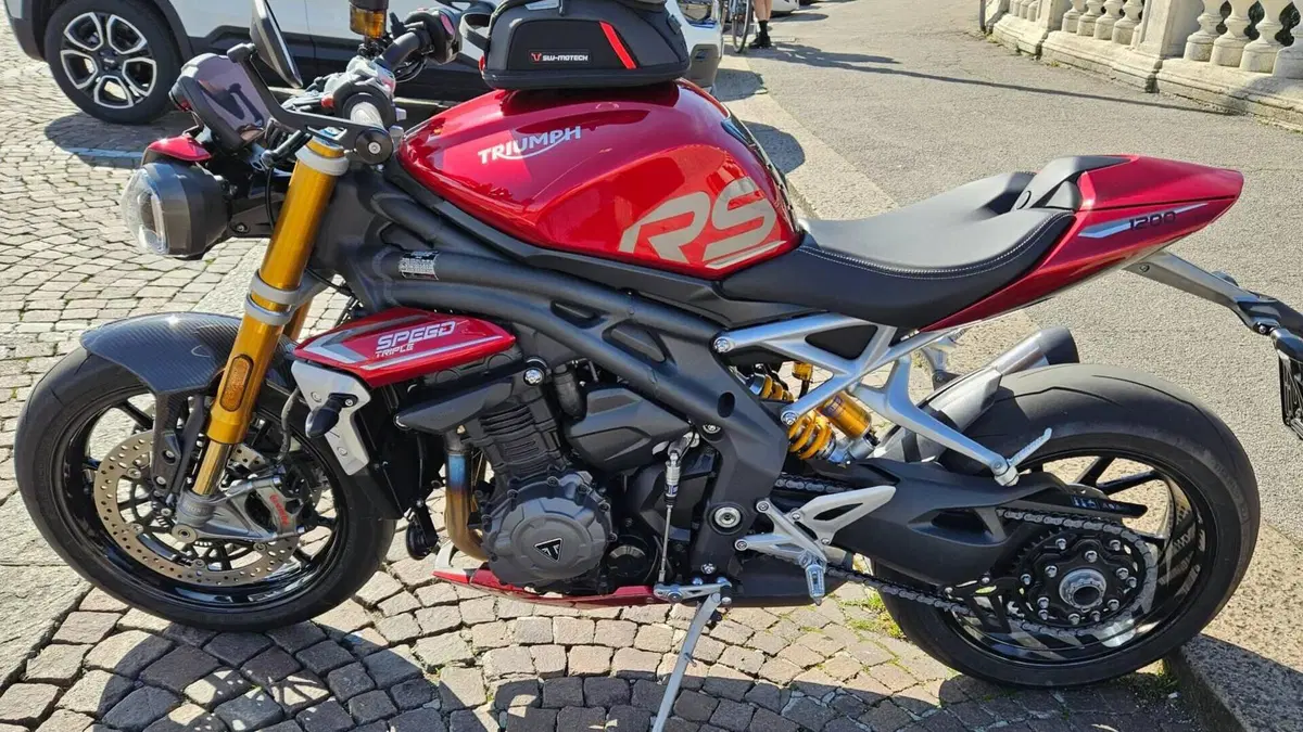 Triumph Speed Triple 1200 RS (2021 - 24)  (6)