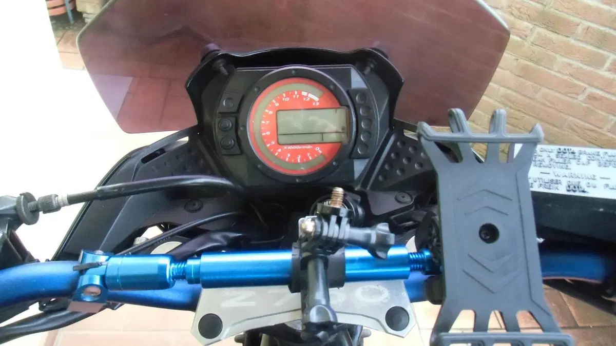 Kawasaki Z 750 (2003 - 06)  (5)