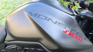 Ducati Monster 937 (2021 - 25)  (6)
