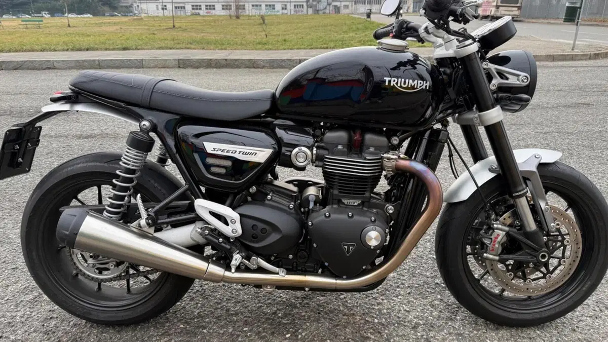 Triumph Speed Twin 1200 (2021 - 24)  (2)