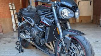 Triumph Street Triple RS (2017 - 19) usata