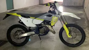 Husqvarna TC 125 (2023)  (3)