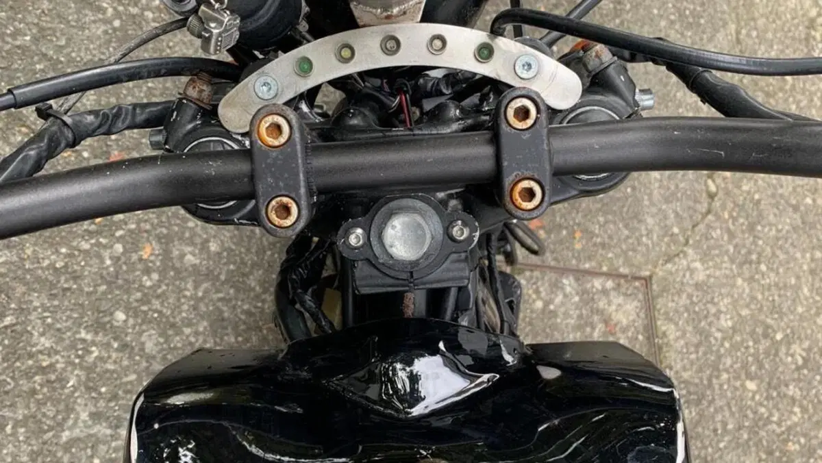 Yamaha XJ 750  (8)