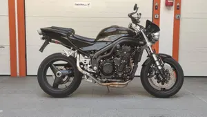 Triumph Speed Triple 955 (2002 - 04)  (4)