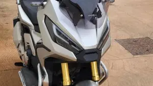 Honda X-ADV 750 DCT Gravel (2021 - 24)  (8)
