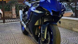 Yamaha YZF R1 (2020 - 25)