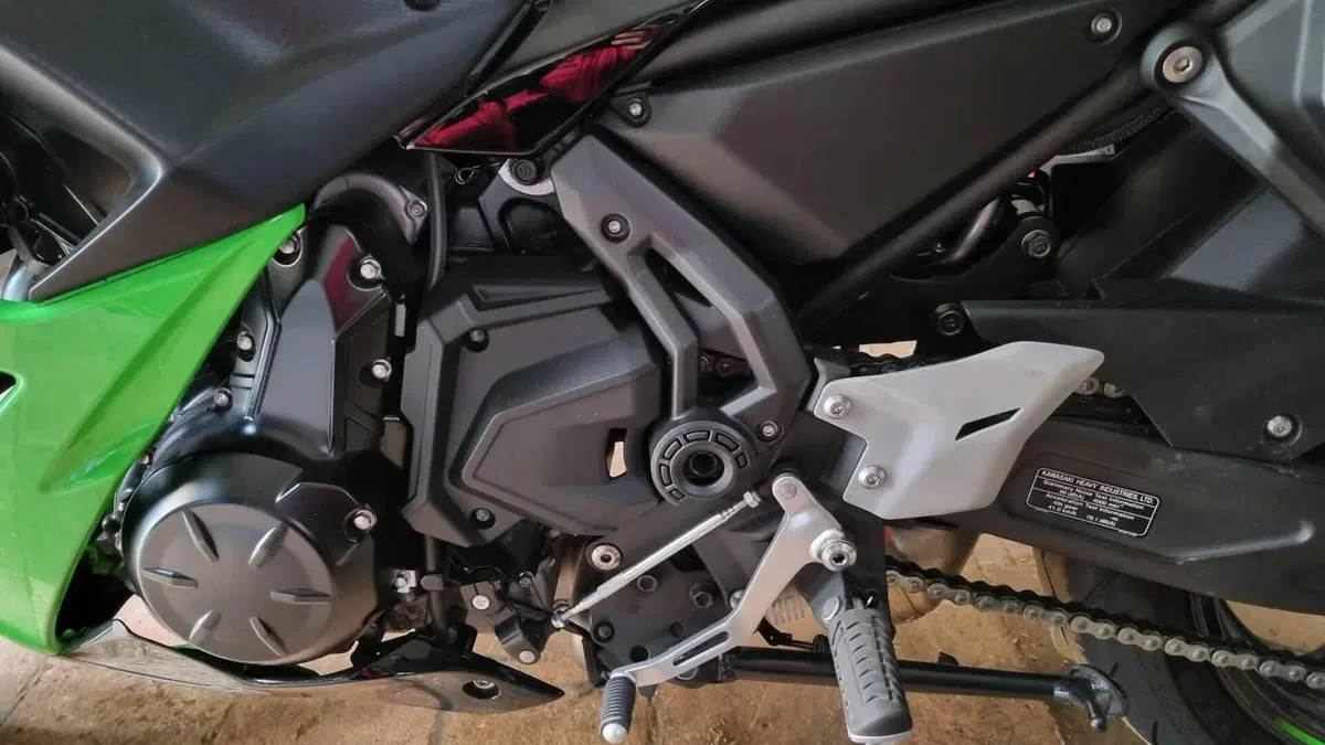 Kawasaki Ninja 650 KRT Edition (2017 - 19)  (8)