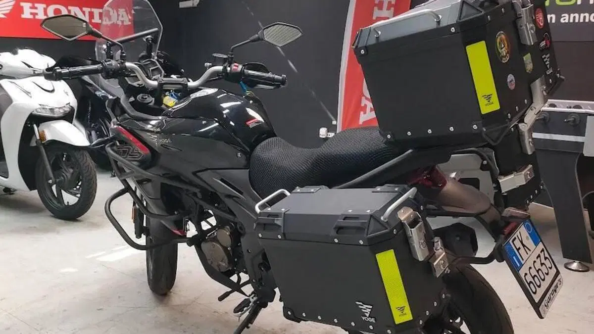Voge Trofeo 300AC (2021 - 26)  (3)