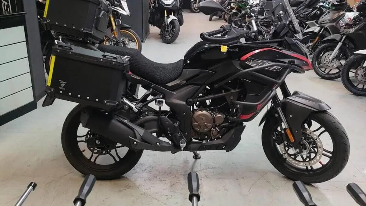 Voge Trofeo 300AC (2021 - 26)  (6)