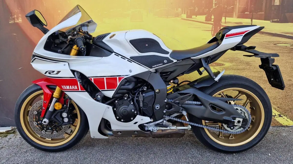 Yamaha YZF R1 GYTR PRO 25th Anniversary (2024) 