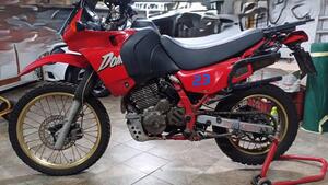 Honda NX 650 Dominator (1988 - 90) 