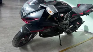 Suzuki GSX R 750 (2011 - 17)  (4)