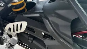 Suzuki GSX R 750 (2011 - 17)  (10)