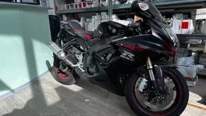 Suzuki GSX R 750 (2011 - 17)  (3)