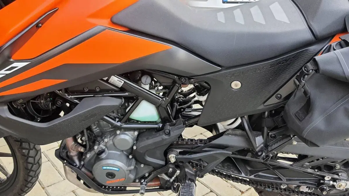 KTM 390 Adventure (2020)  (5)