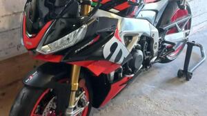Aprilia Tuono V4 Factory (2021 - 24) 