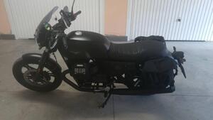 Moto Guzzi V7 III Stone Night Pack (2019 - 20) 