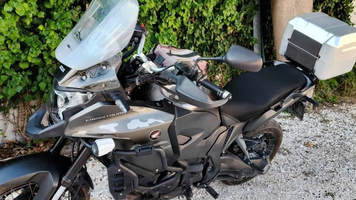 Honda Crosstourer DCT ABS (2011 - 15)  (2)