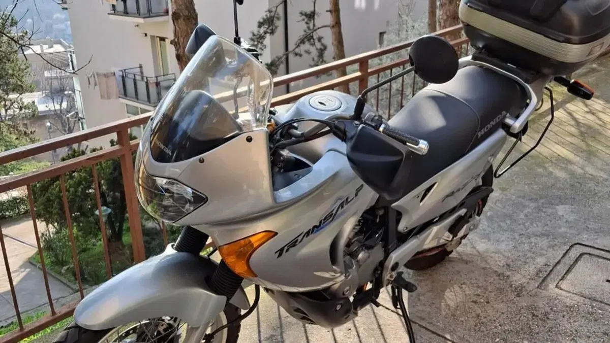 Honda Transalp XL 650V (2000 - 04) 