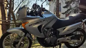 Honda Transalp XL 650V (2000 - 04)  (4)