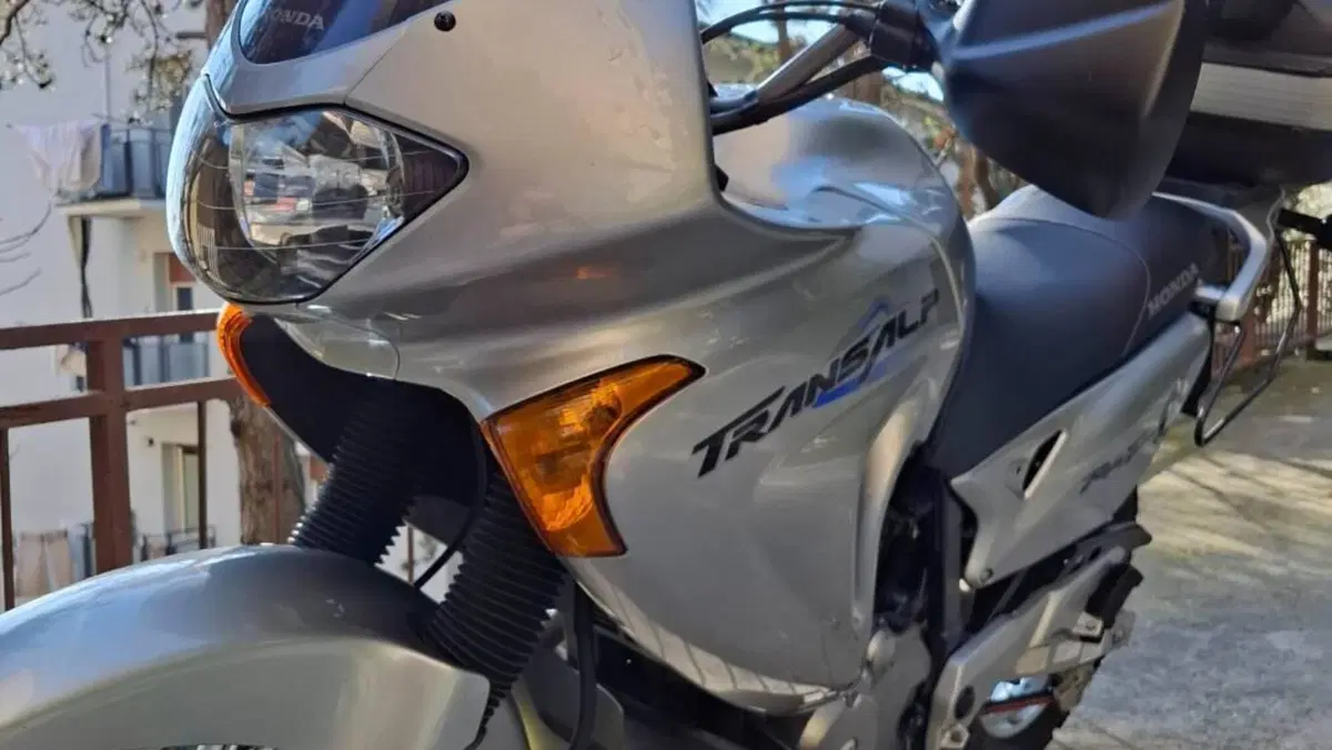 Honda Transalp XL 650V (2000 - 04)  (7)