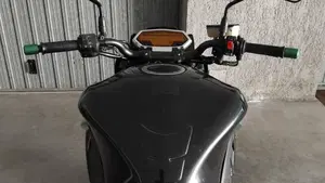 Kawasaki Z 1000 (2010 - 13)  (3)