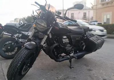 Moto Guzzi V9 Bobber (2021 - 25) - Annuncio 9961286