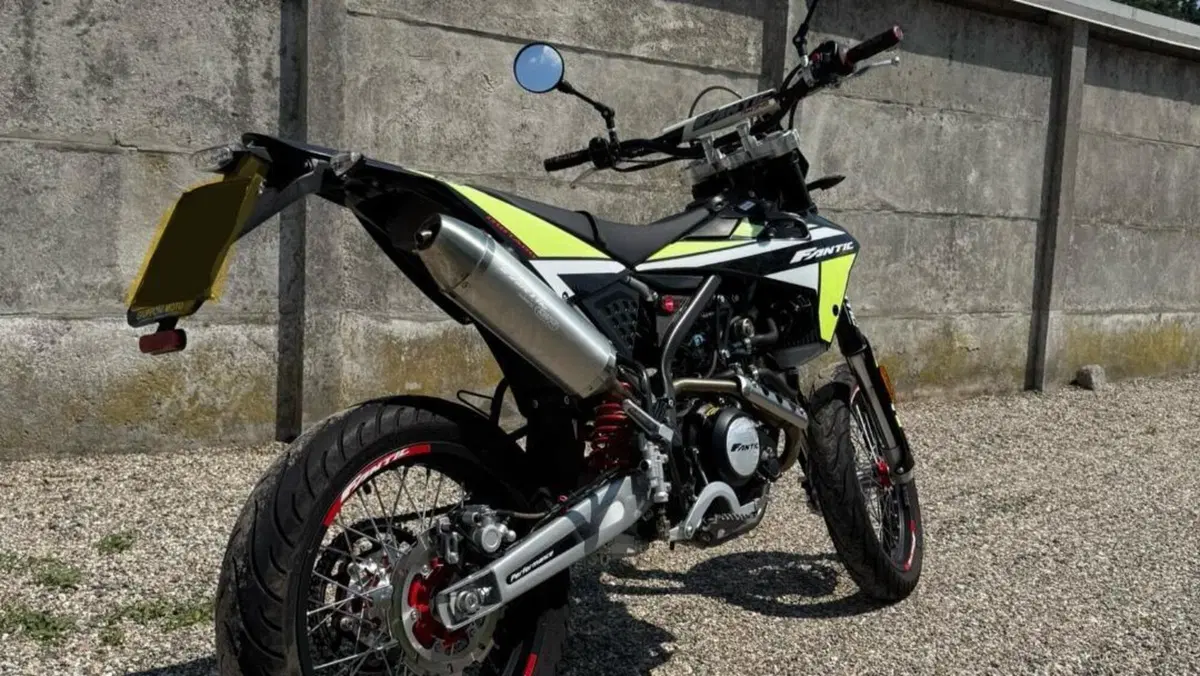Fantic Motor Motard 125 Performance 4t (2020)  (4)